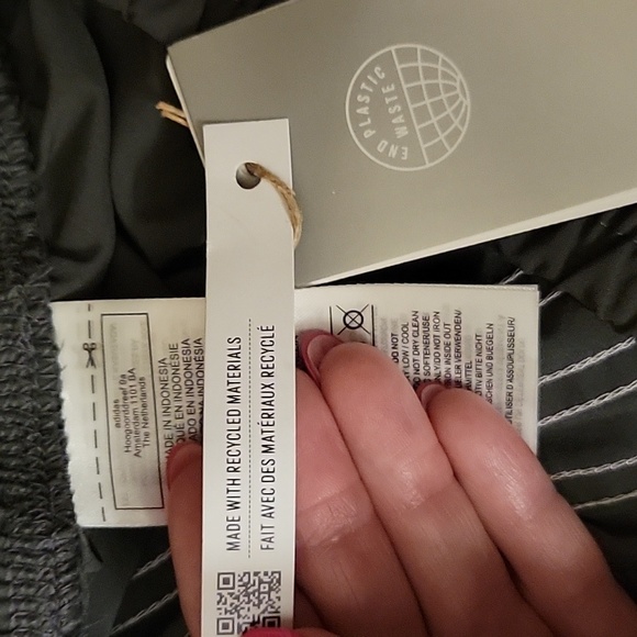 NWT: adidas Pacer 3 stripes woven training shorts - Picture 11 of 13